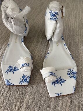 Caroline Constas Cream and Blue Floral Block Heel Sandals
